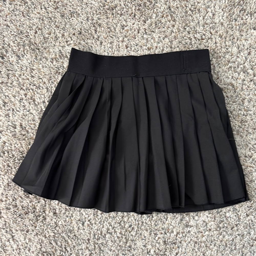 Elegant Black Pleated Skirt